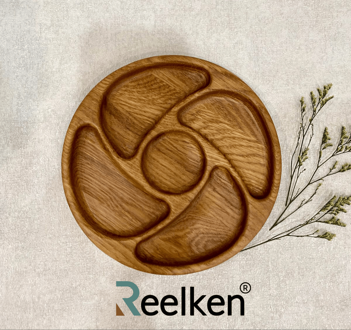 Platou pentru servire din lemn cu diametrul de 30 cm