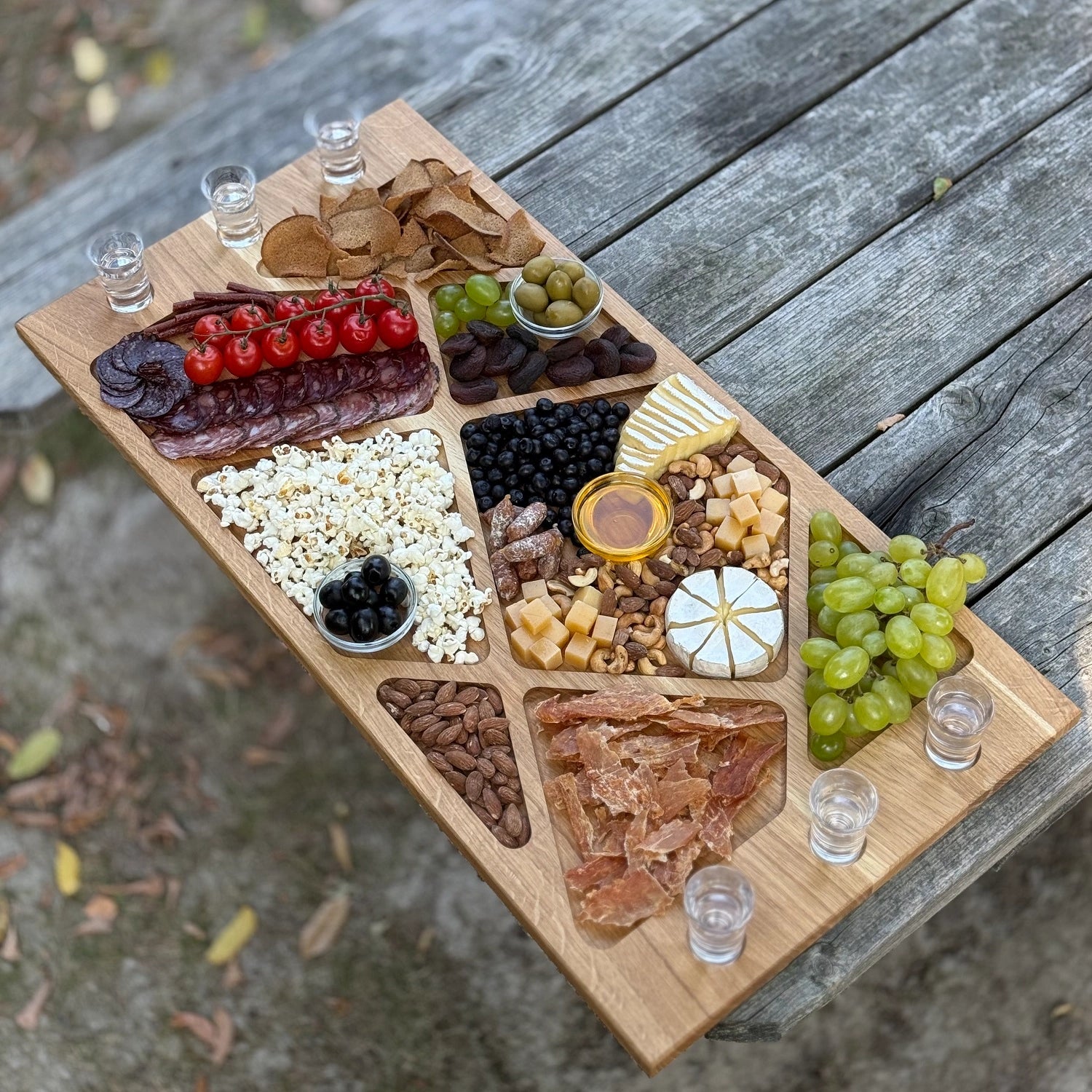 Platou Lemn Stejar pentru Gratare si Aperitive – Dimensiuni 80x40 cm